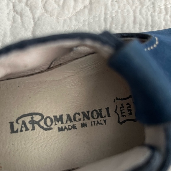 Never worn! Made in Italy Unisex Leather Toddler Shoes-Blue, EU 22 (size 6) - Picture 2 of 8